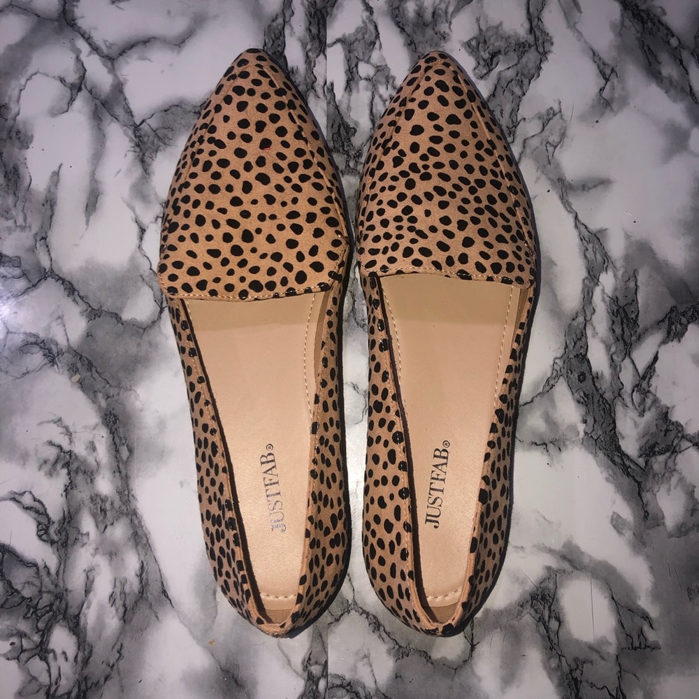 JustFab Kyndria Slip-on Loafer, Cheetah Print Flats- Size 10